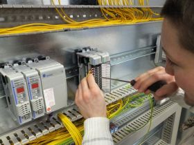 Bảo dưỡng thiết bị điện nước