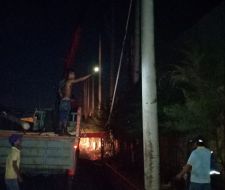 Trụ điện đường