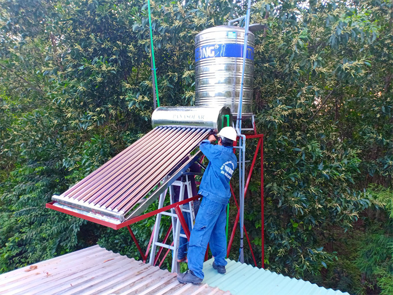 Máy nước nóng năng lượng mặt trời Panasolar 5